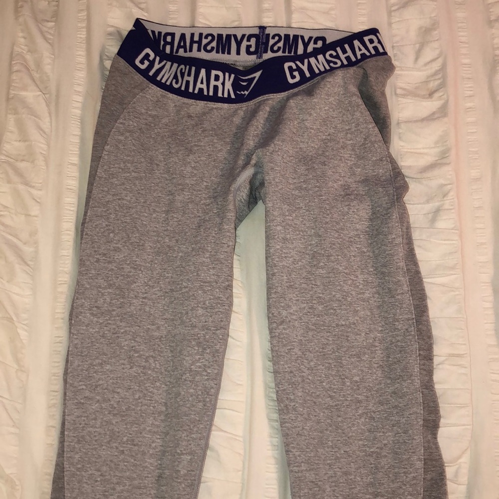 Gray gymshark leggings